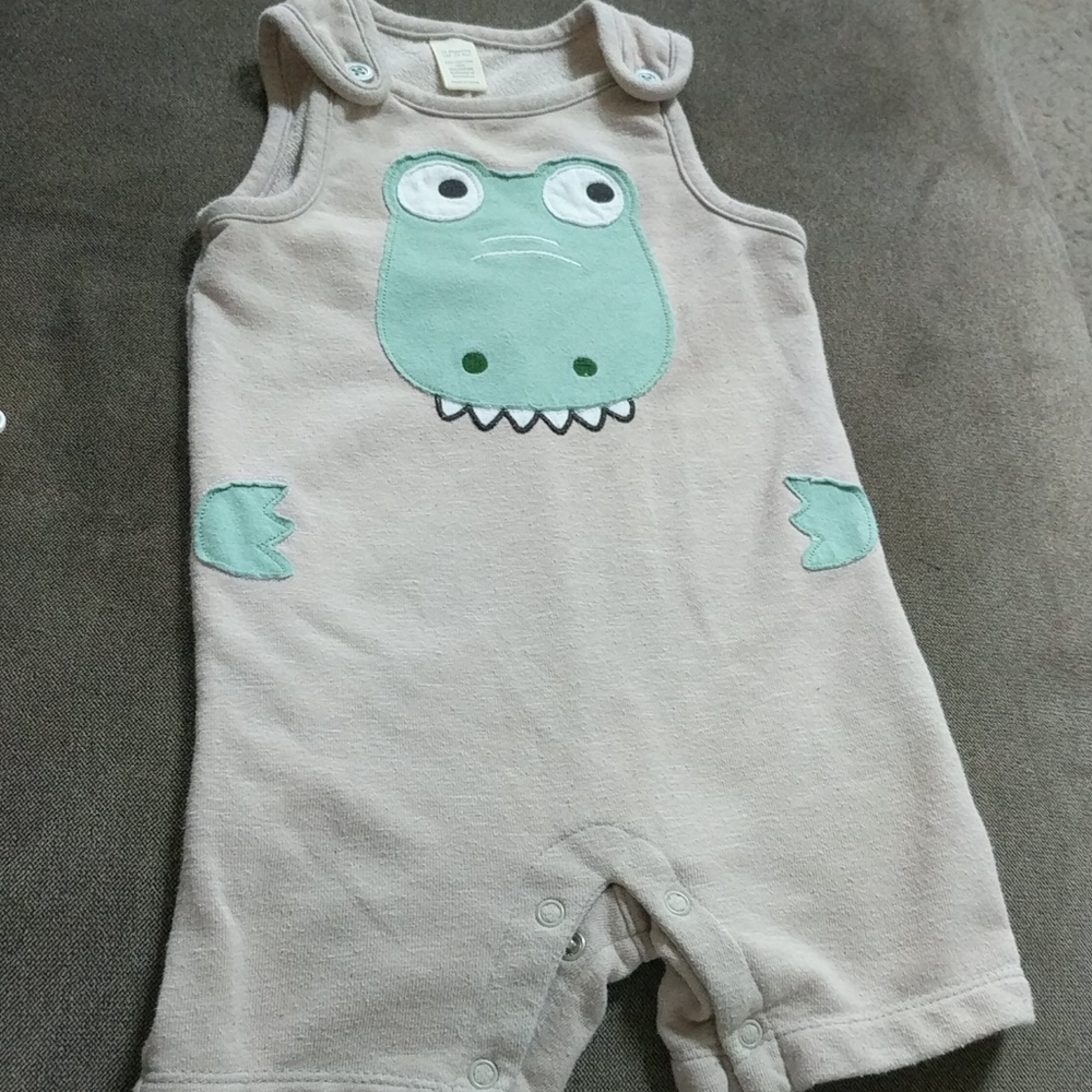 Cute Dinosaur Shorts Overalls * 12 Months